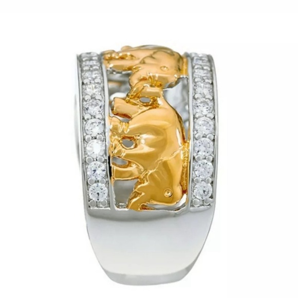 Crystal encrusted 925 Silver Plated Elephant Ring - Picture 3 of 3